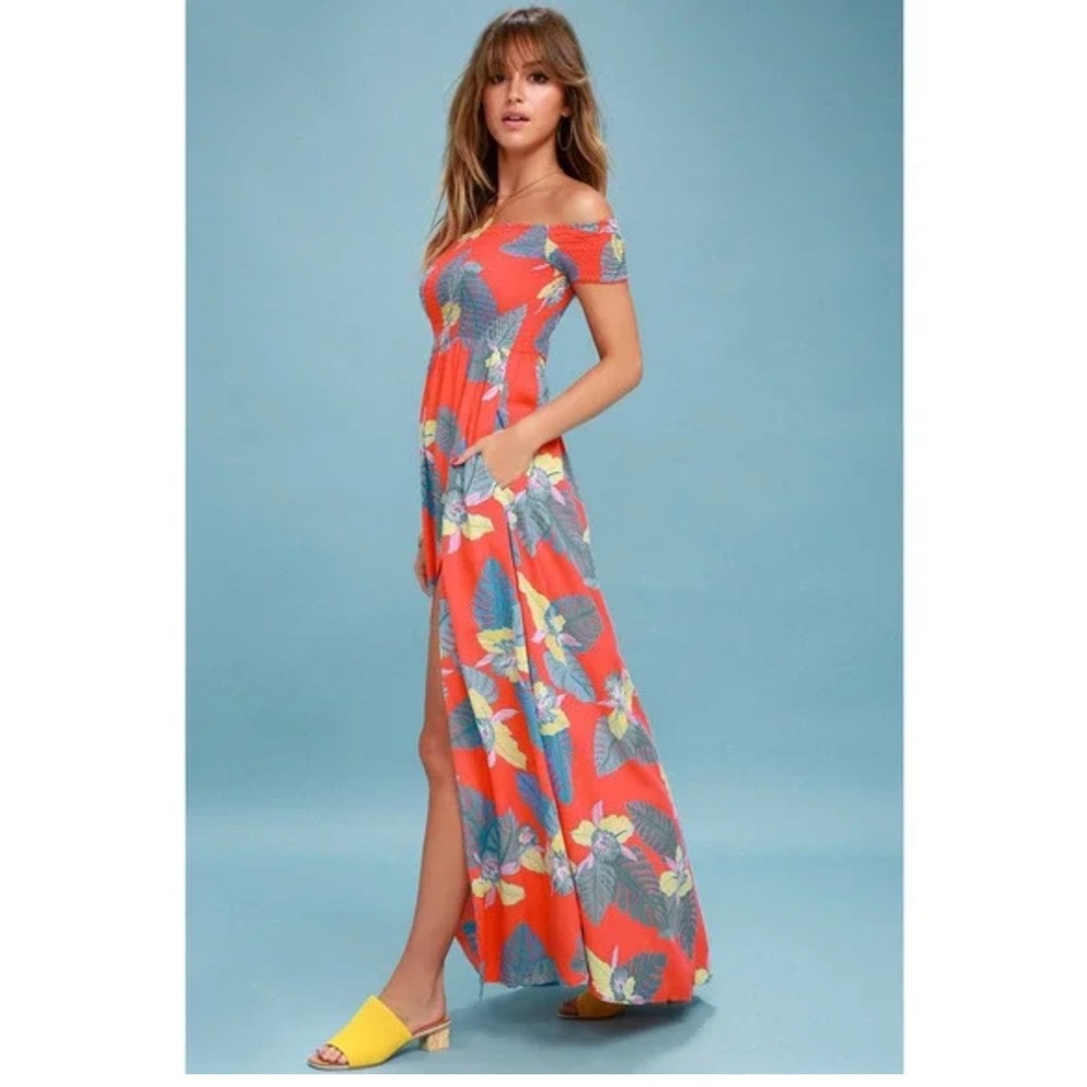 Lulu’s Size M Patsy Floral Maxi Dress